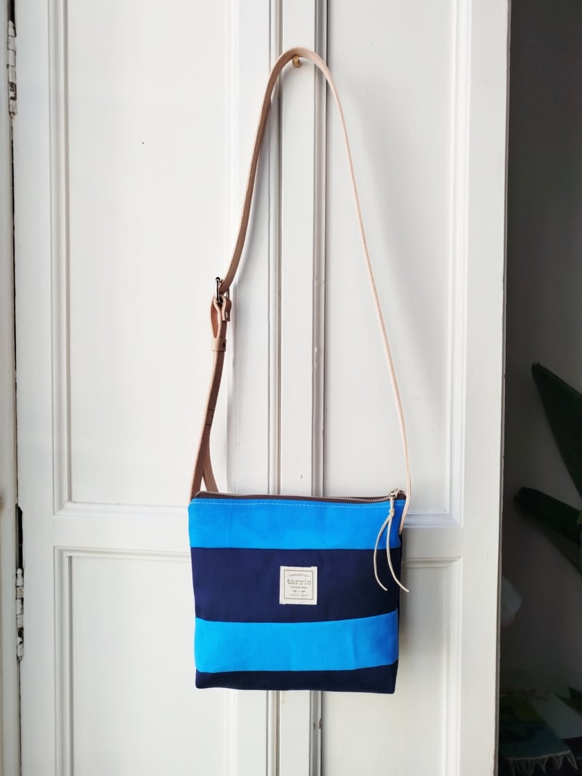 Bandolera rayas azul - Imagen 2