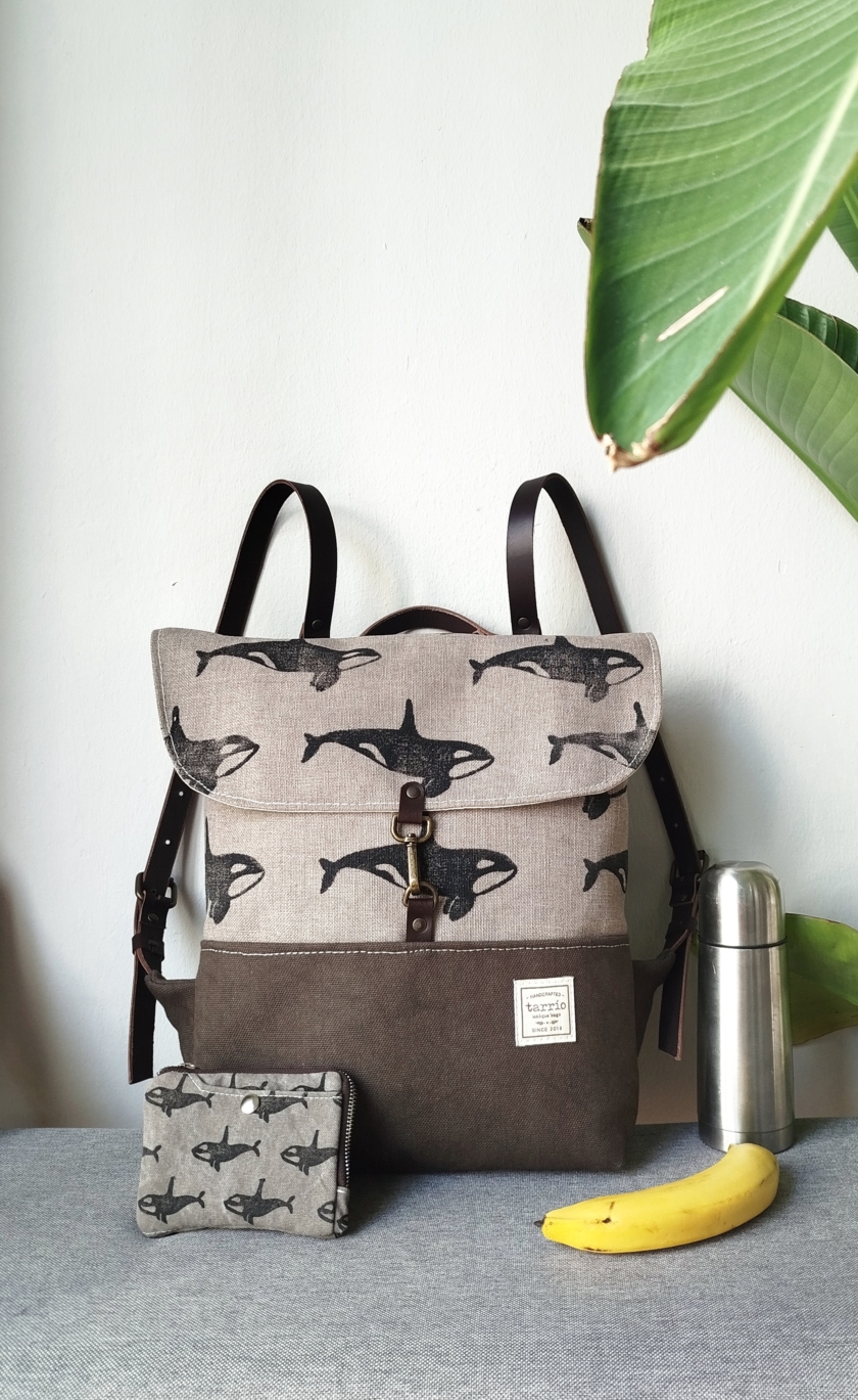 Mochila solapa "Orcas" - Imagen 3